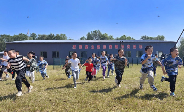 “走新”更走星空体育官网心！“沉浸式”国防教育激发少年儿童爱国热情(图8)